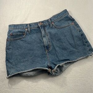 PINK VS 12, 31 Women’s High Rise Denim Shorts
